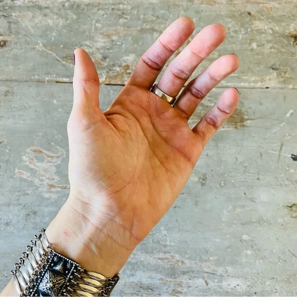 ♥️ Artisan ♥️ Vintage Sterling Silver Floral Ring - Picture 4 of 13